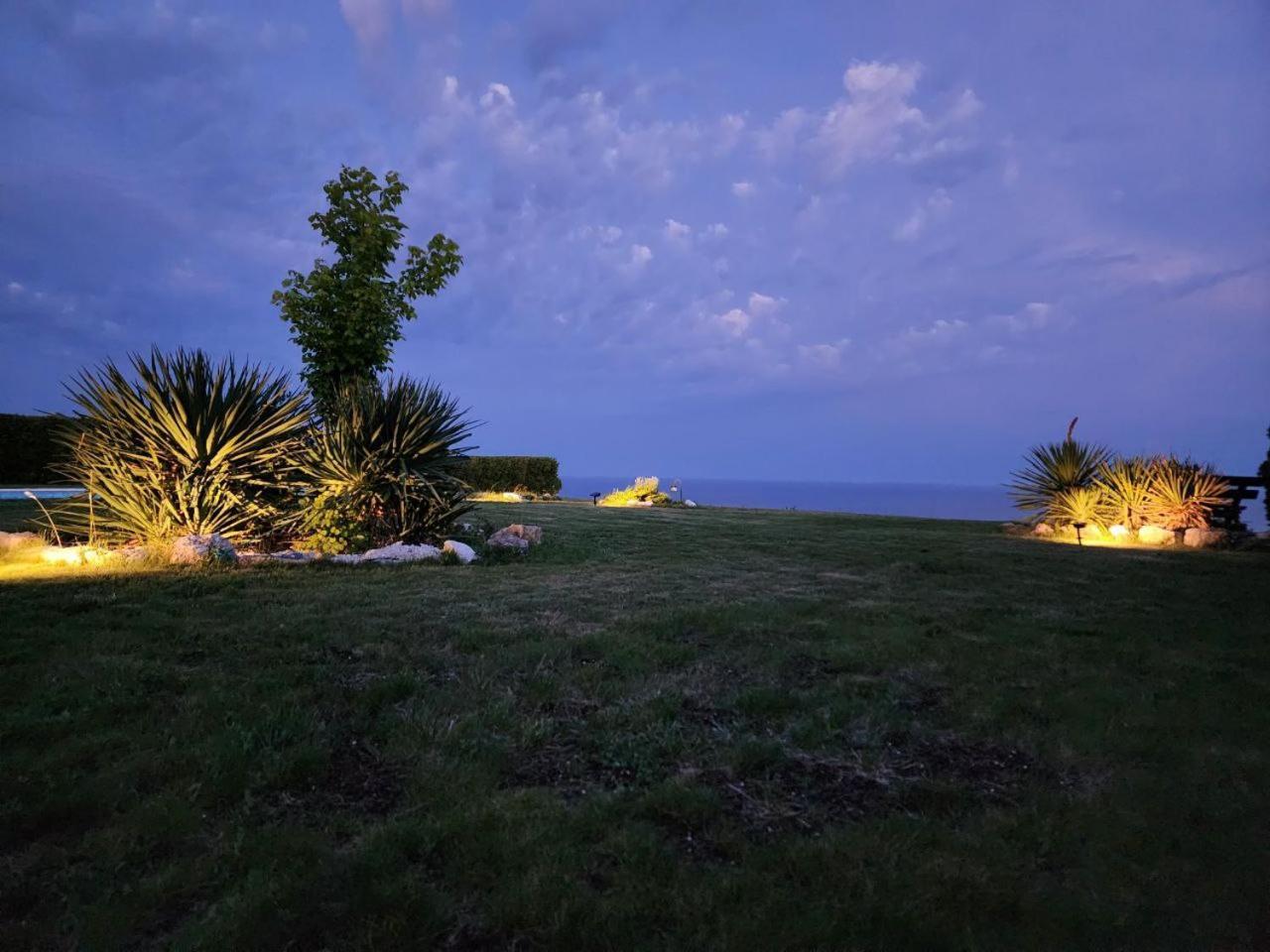 Private Villa 102 With Heated Pool In Blacksearama Balchik Luaran gambar