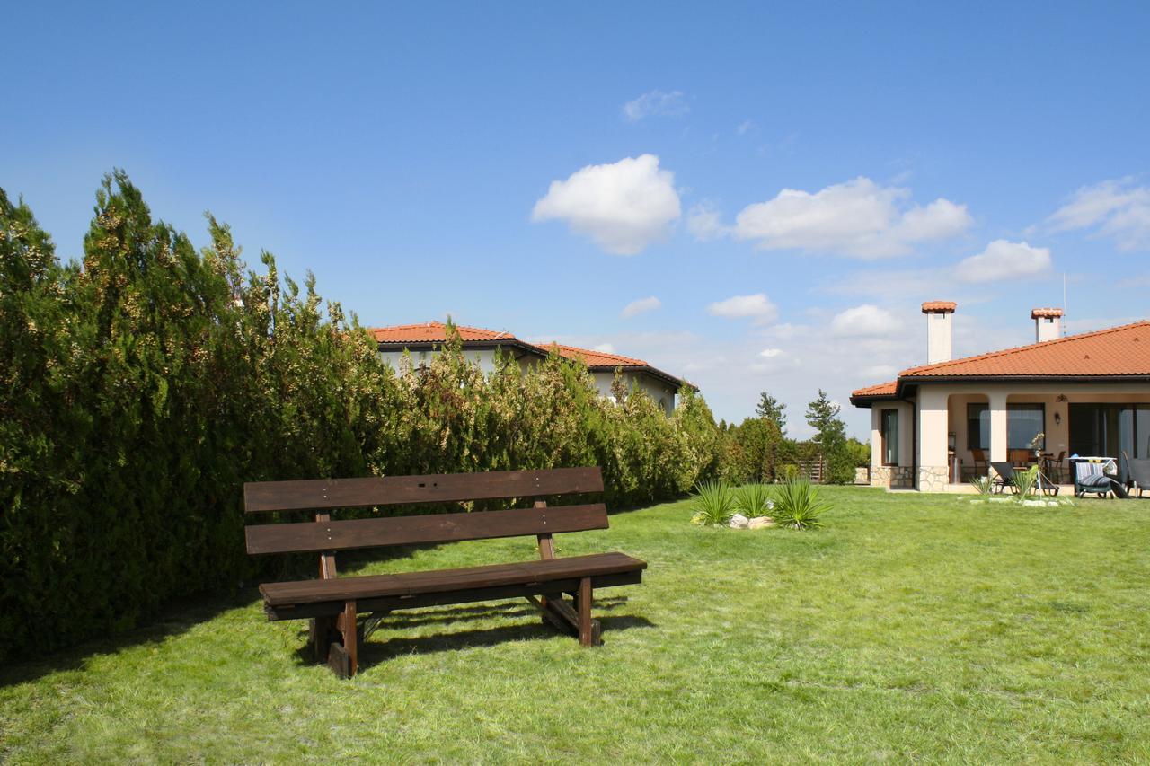 Private Villa 102 With Heated Pool In Blacksearama Balchik Luaran gambar